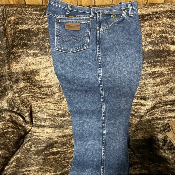 Wrangler George Strait Cowboy Cut Collection Western Strached Denim Jeans 36 32 - Picture 2 of 5